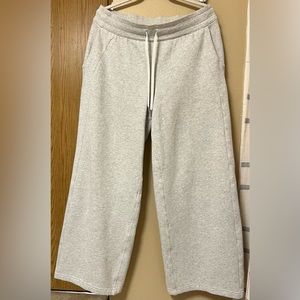 Lululemon Scuba Mid-Rise WideLeg Pant FullLength Heathered Core Ultra Light Gray